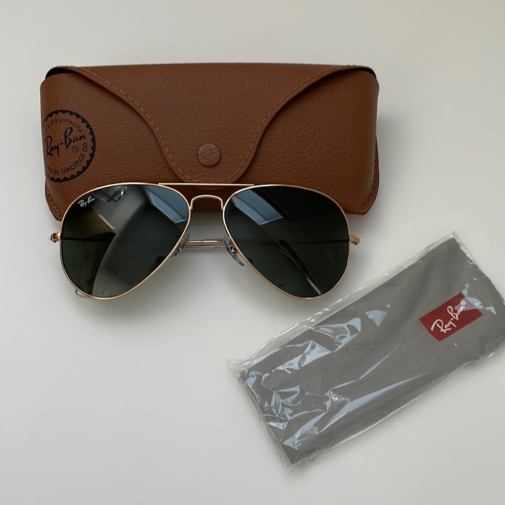Brand New Ray-Ban Classic Aviators Gold/Green Non-Polarized Standard Size
